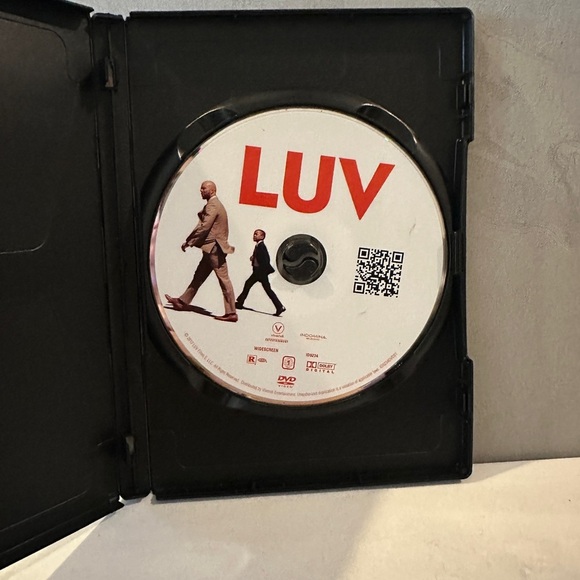 LUV - Common, Michael Rainey, Jr., Dennis Haysbert, Danny Glover DVD - Picture 3 of 3